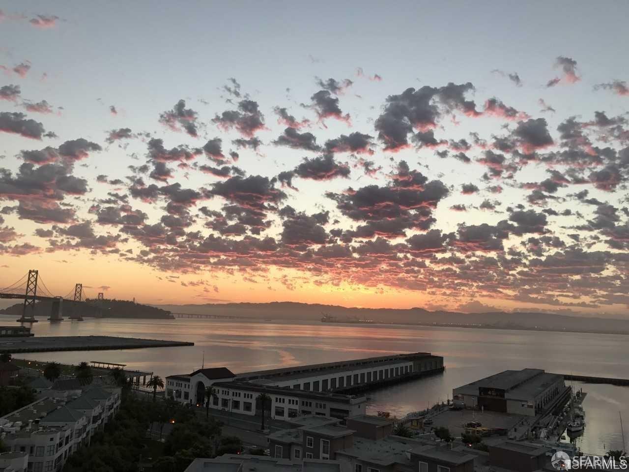 88 King Street, Unit 907 San Francisco, CA 94107 - Photo 10 of 51 a view of a sky