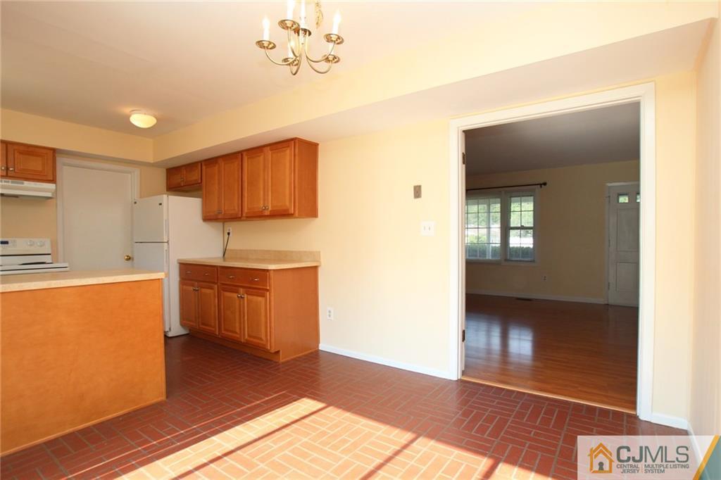7 Sweetbriar Road Somerset, NJ 08873 - Photo 12 of 25 Gallery Image 12