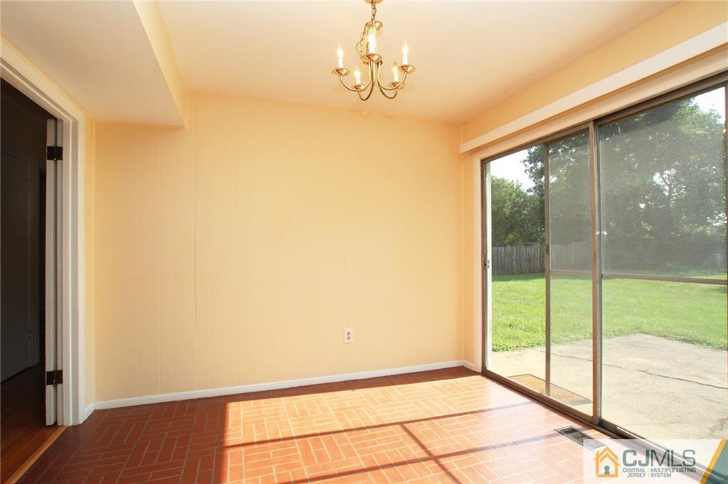 7 Sweetbriar Road Somerset, NJ 08873 - Photo 10 of 25 Gallery Image 10