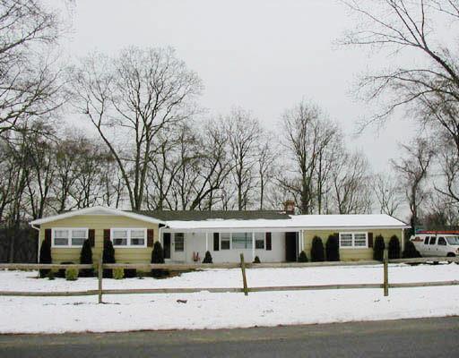 110 Oakridge Road Trumbull, CT 06611 - Photo 1 of 1 Gallery Image 1