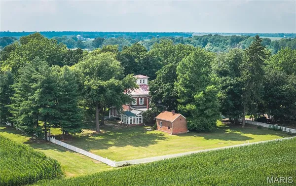 $795,000 | 5214 Smith Drive, Edwardsville, IL 62025
