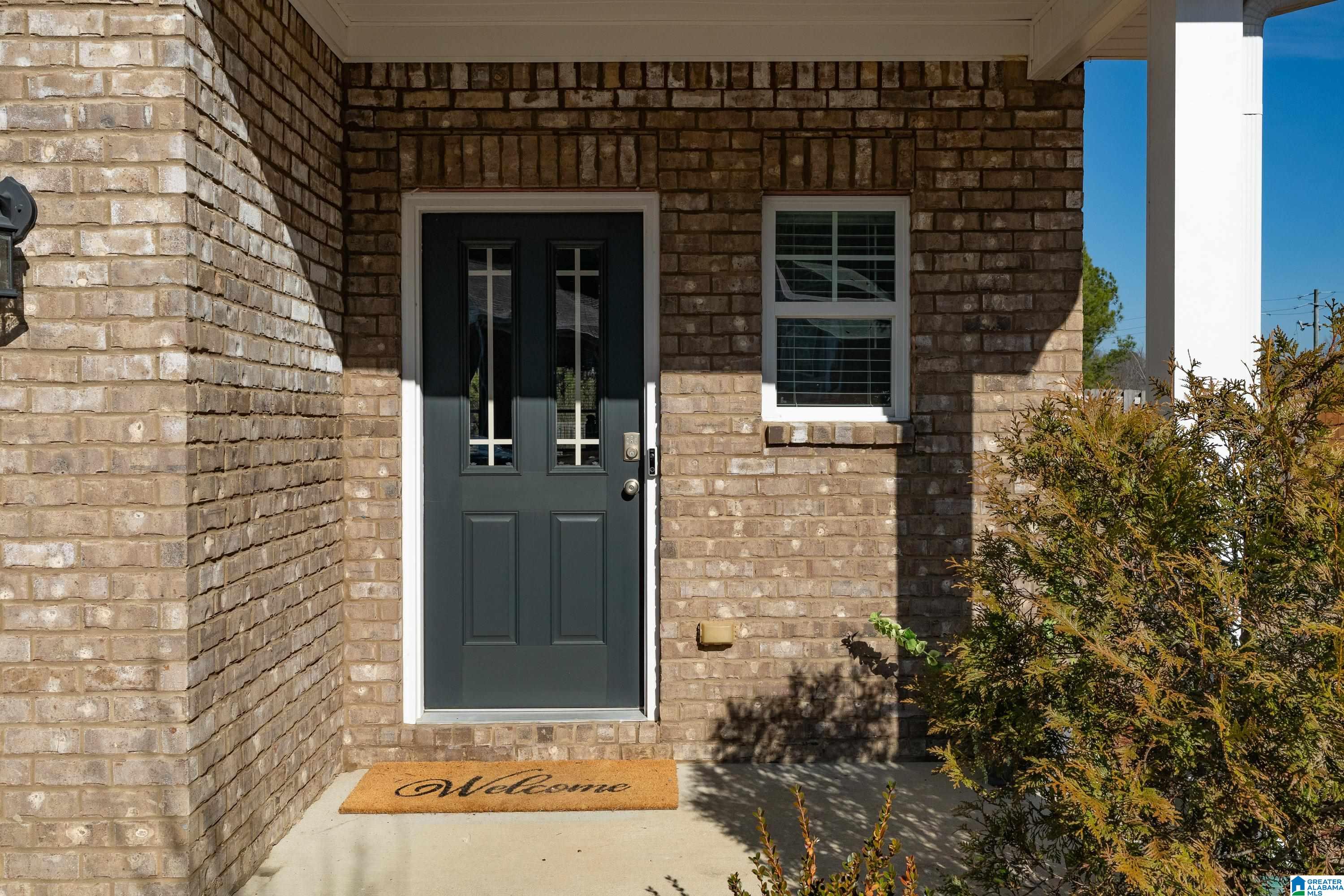 5437 Park Side Road Birmingham, AL 35244 - Photo 2 of 56
