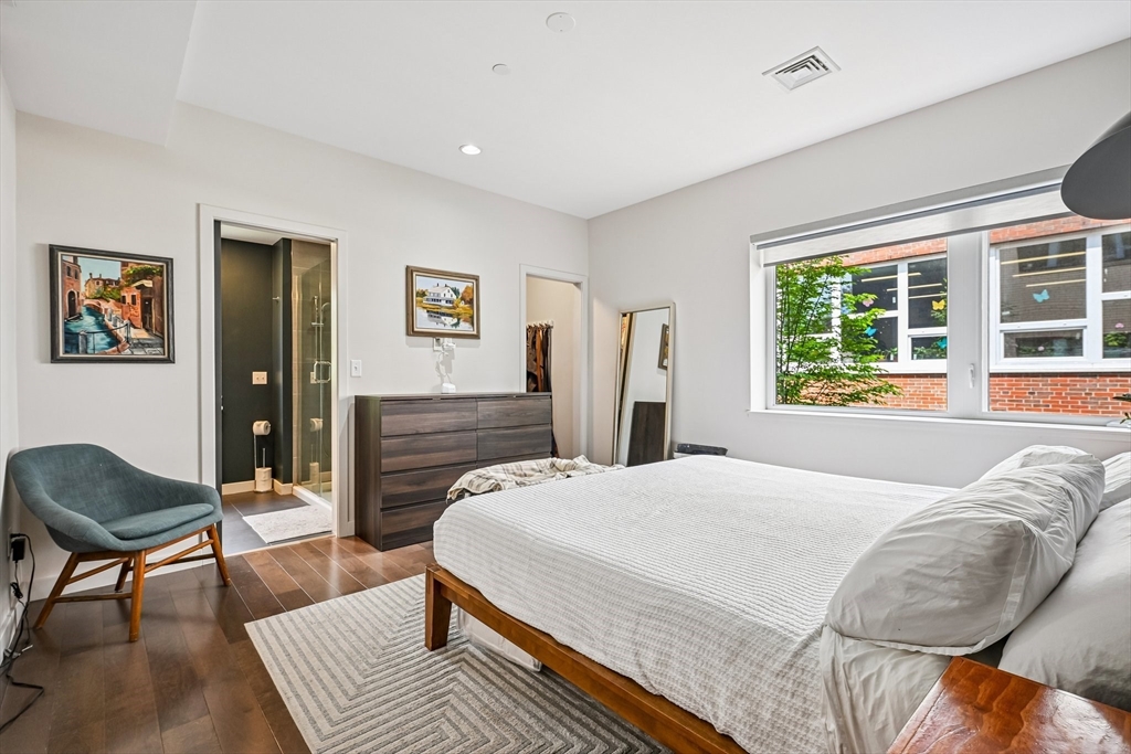 7 Howard Street, Unit 4 Salem, MA 01970 - Photo 13 of 39