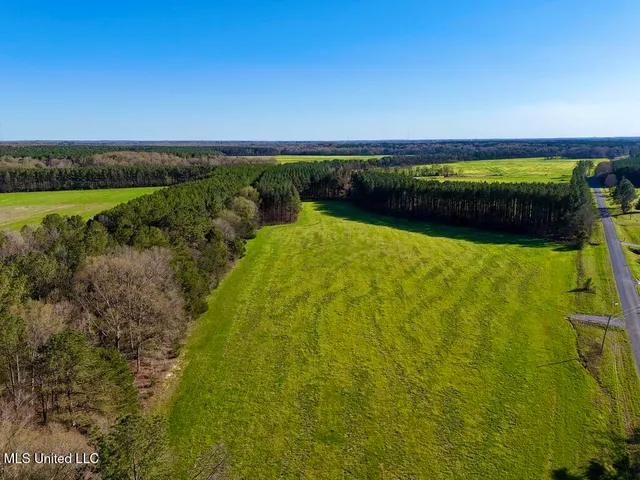 $165,000 | 15 Stump Bridge Road, Canton, MS 39046