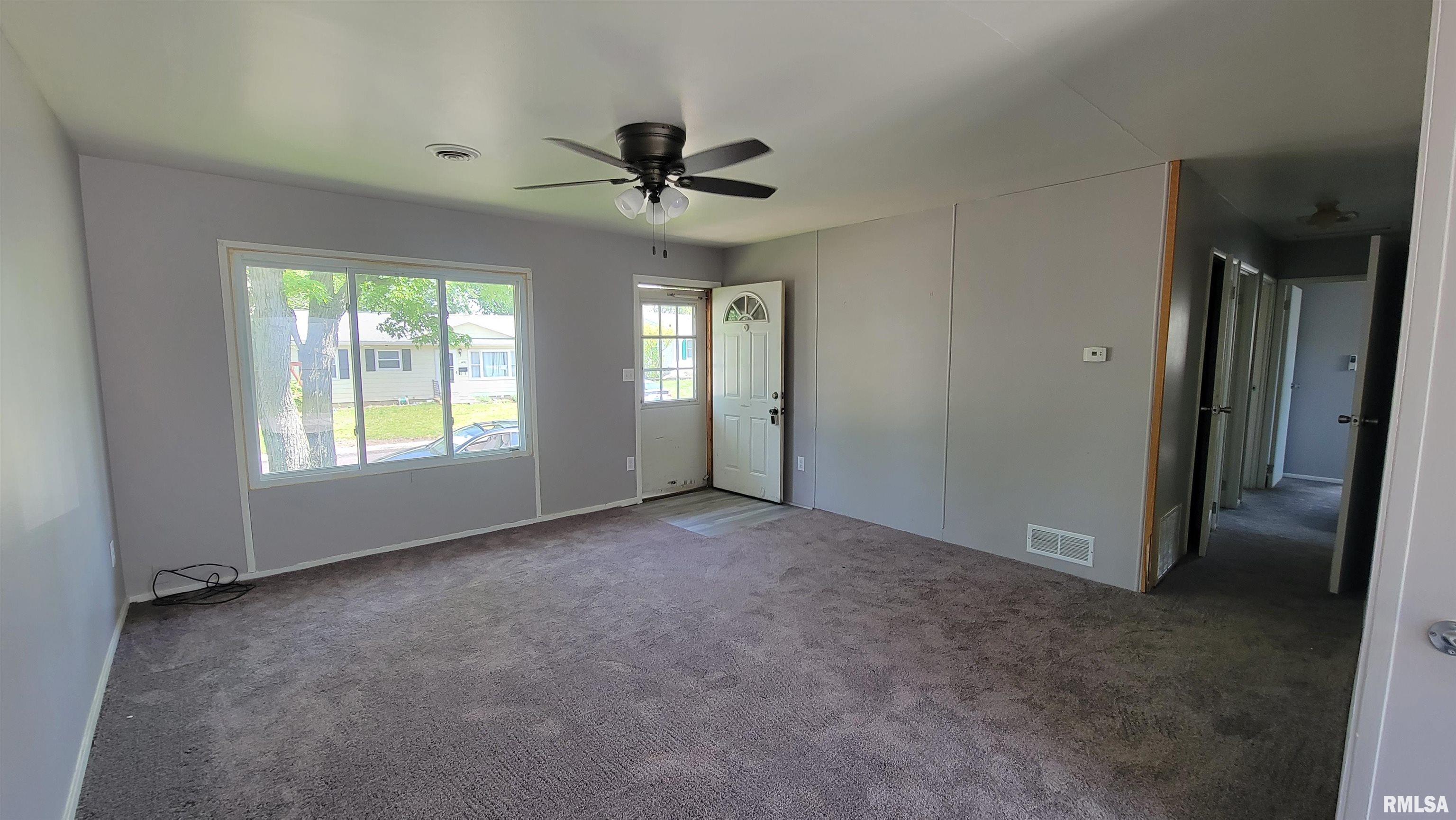 1419 Jefferson Street Pekin, IL 61554 - Photo 2 of 11