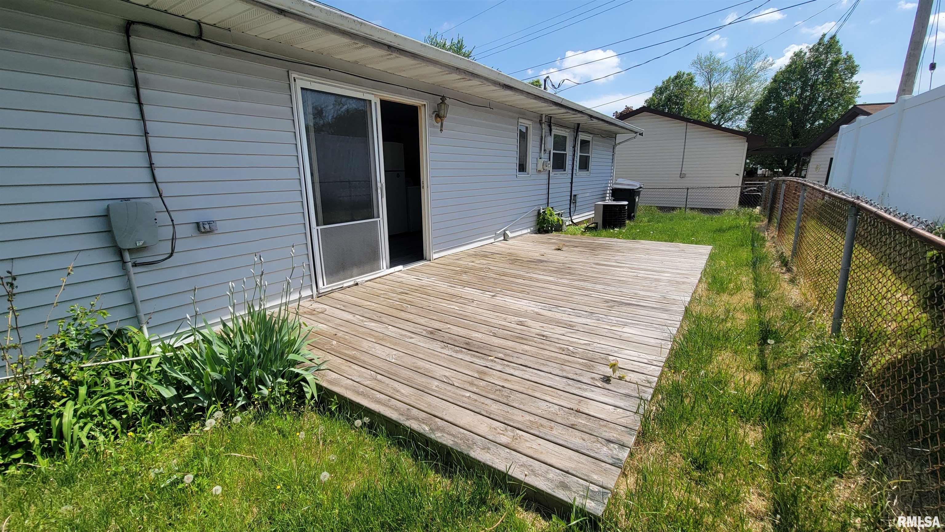 1419 Jefferson Street Pekin, IL 61554 - Photo 10 of 11