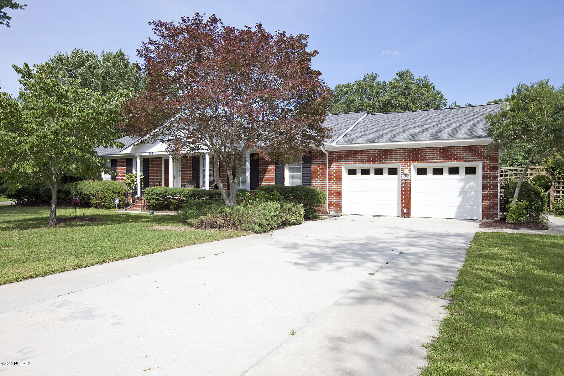658 Windemere Road Wilmington, NC 28405 - Photo 1 of 40 windemere 658 1f pamg_6649