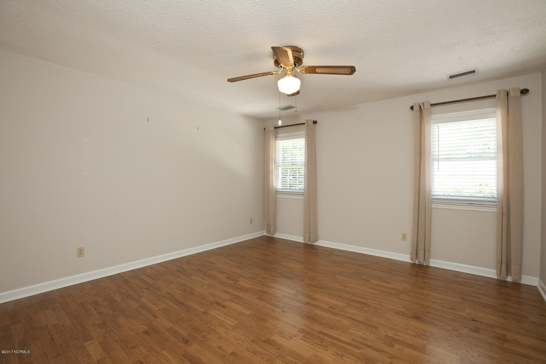 658 Windemere Road Wilmington, NC 28405 - Photo 17 of 40 windemere 658 9mbr pamg_6561