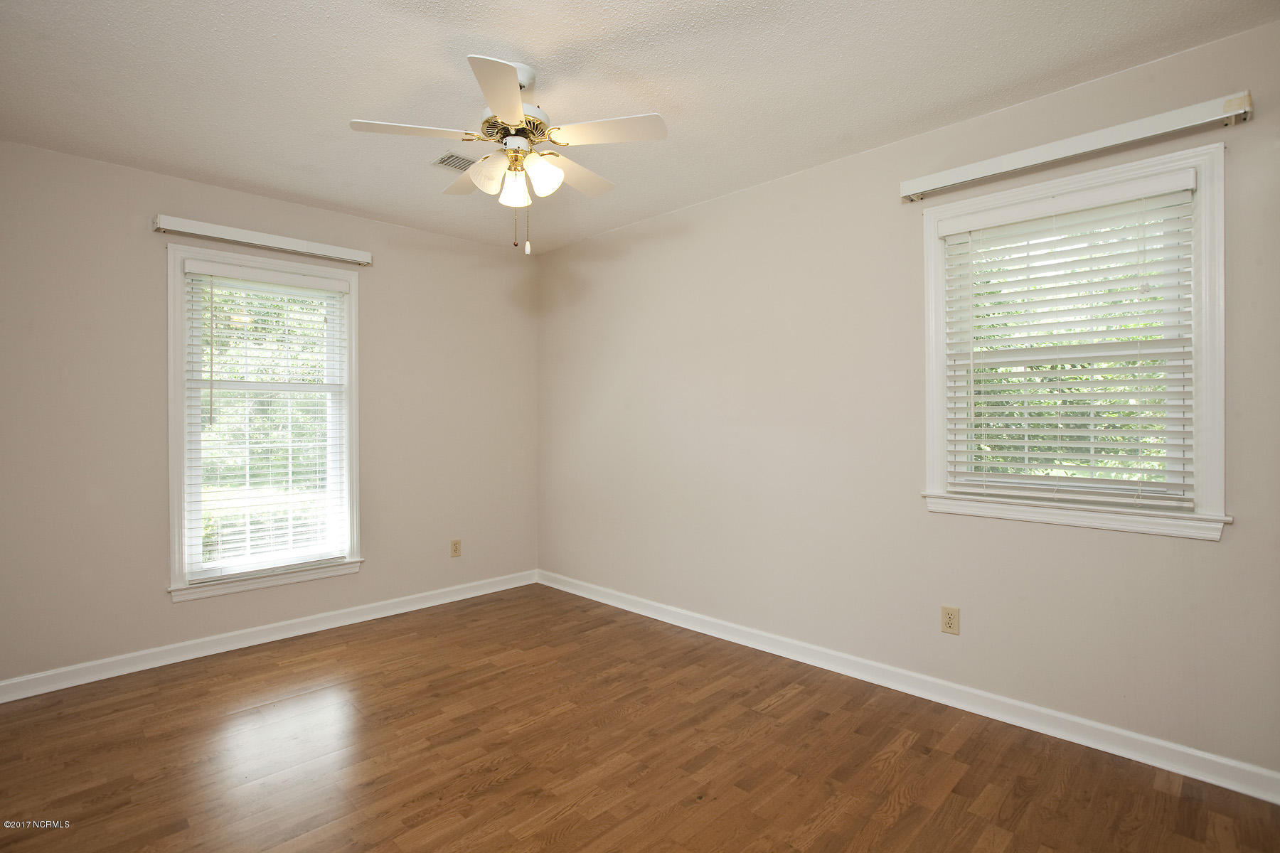 658 Windemere Road Wilmington, NC 28405 - Photo 21 of 40 windemere 658 11br pamg_6575
