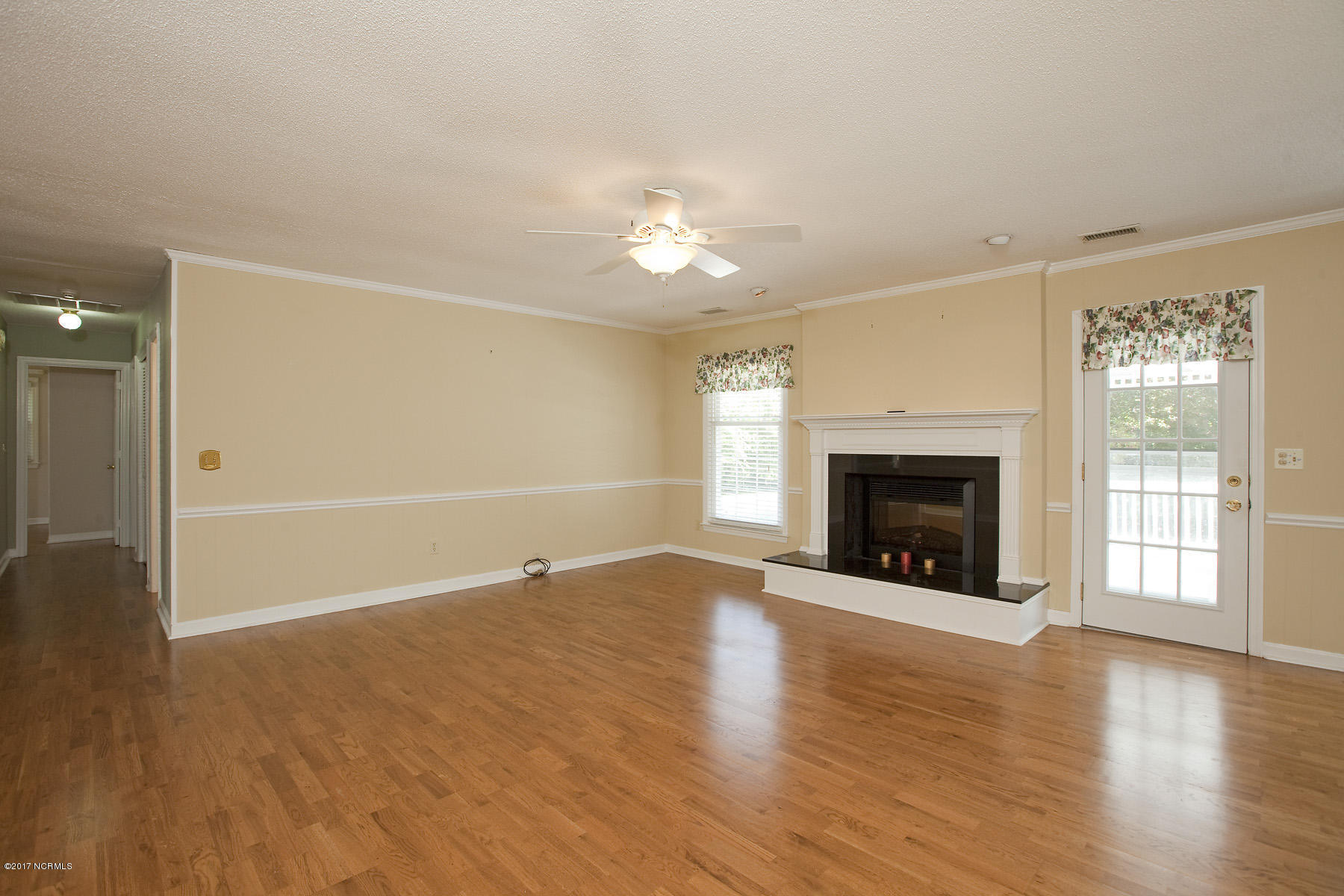 658 Windemere Road Wilmington, NC 28405 - Photo 4 of 40 windemere 658 8den pamg_6553