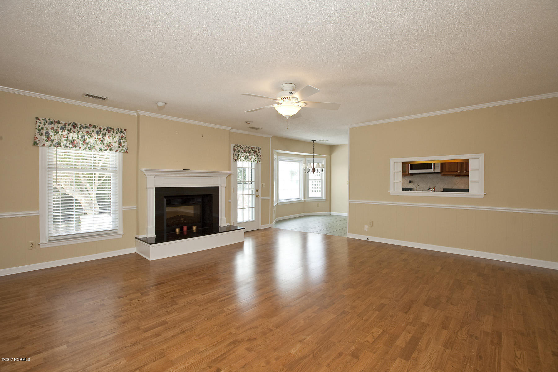 658 Windemere Road Wilmington, NC 28405 - Photo 5 of 40 windemere 658 8den pamg_6556