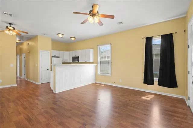 $1,600 | 1921 Benton Street, Unit 1, New Orleans, LA 70117