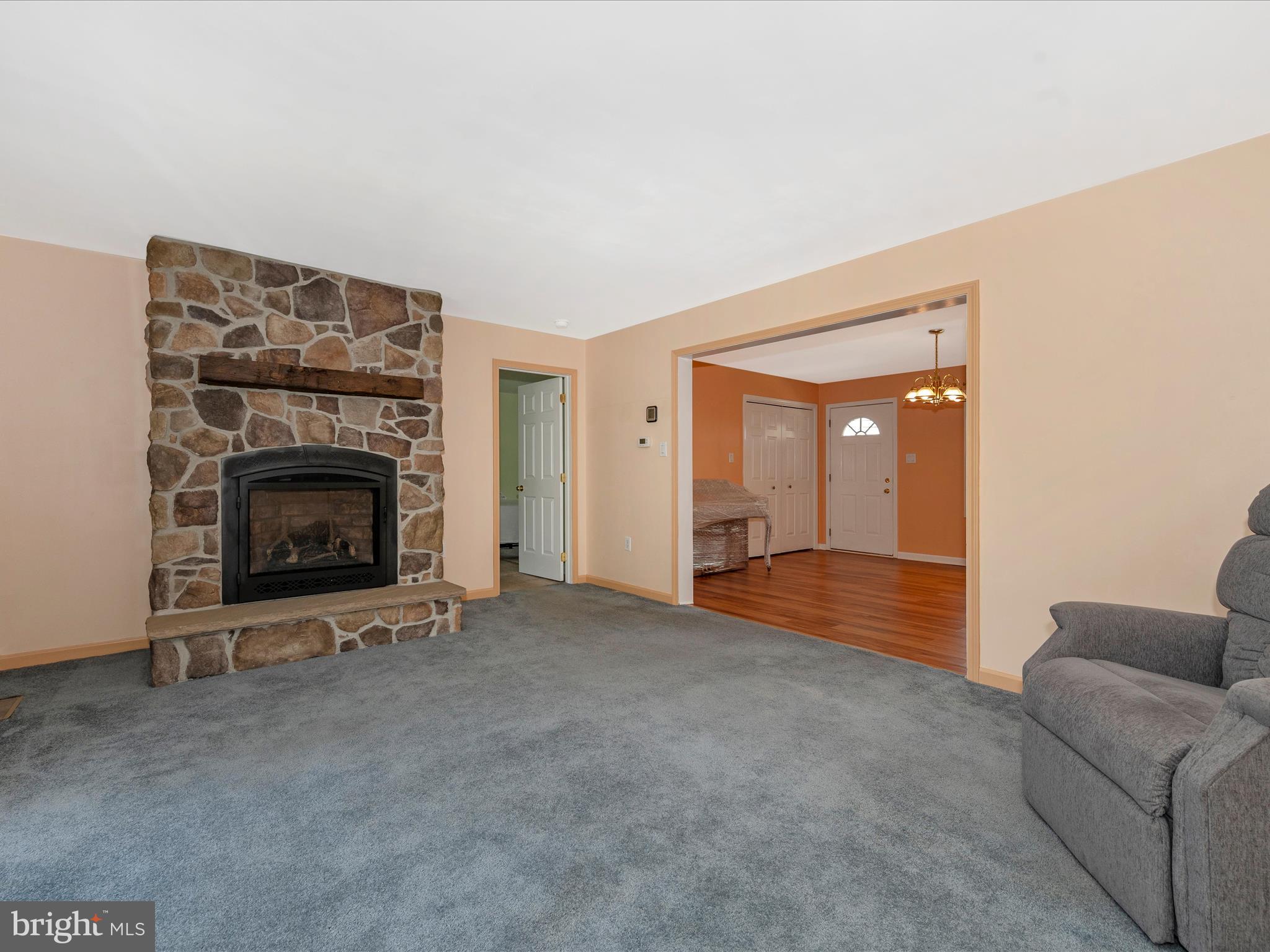 13910 Dry Run Road Clear Spring, MD 21722 - Photo 18 of 43 Living Room