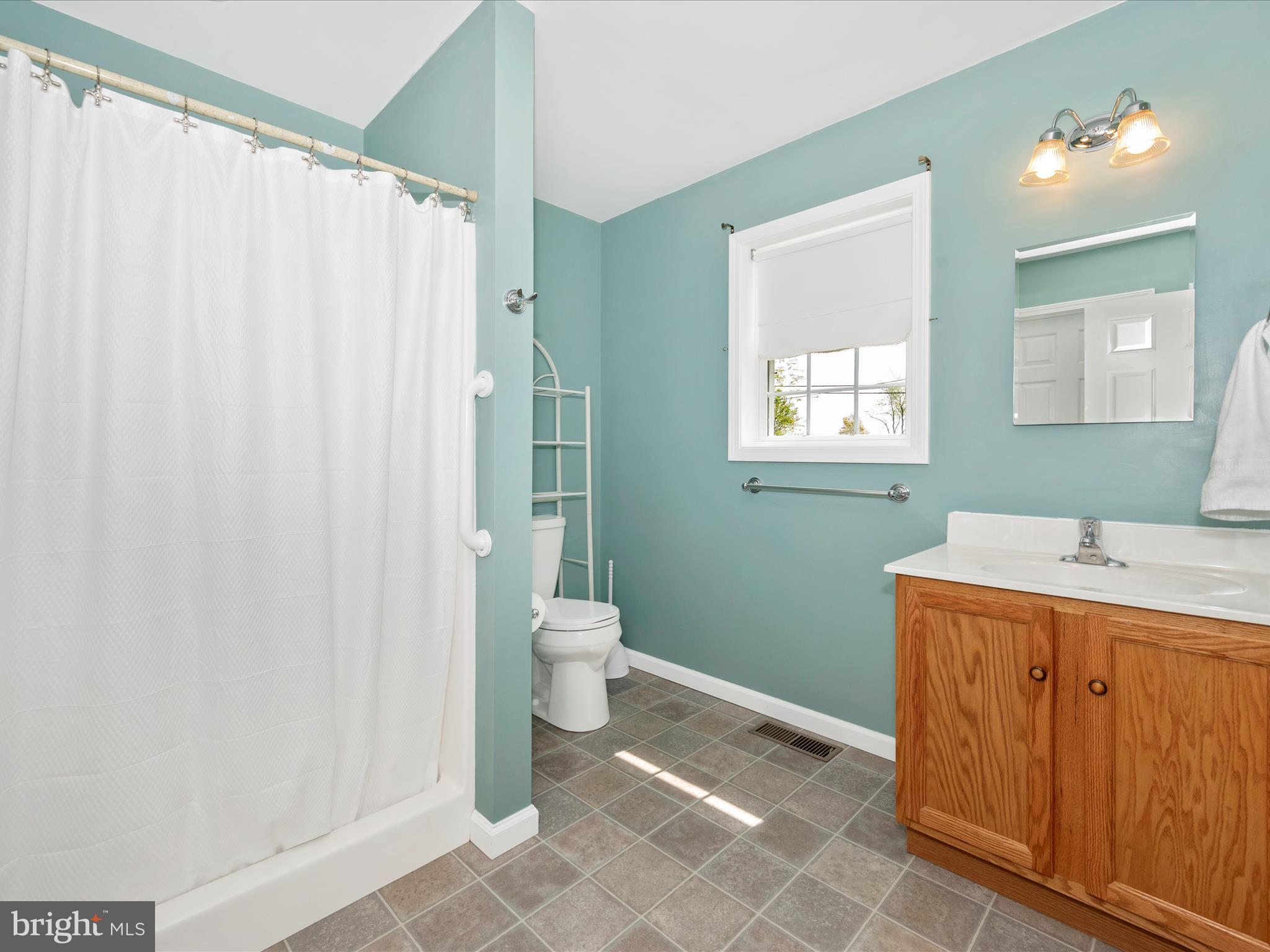 13910 Dry Run Road Clear Spring, MD 21722 - Photo 25 of 43 Primary Bathroom 2