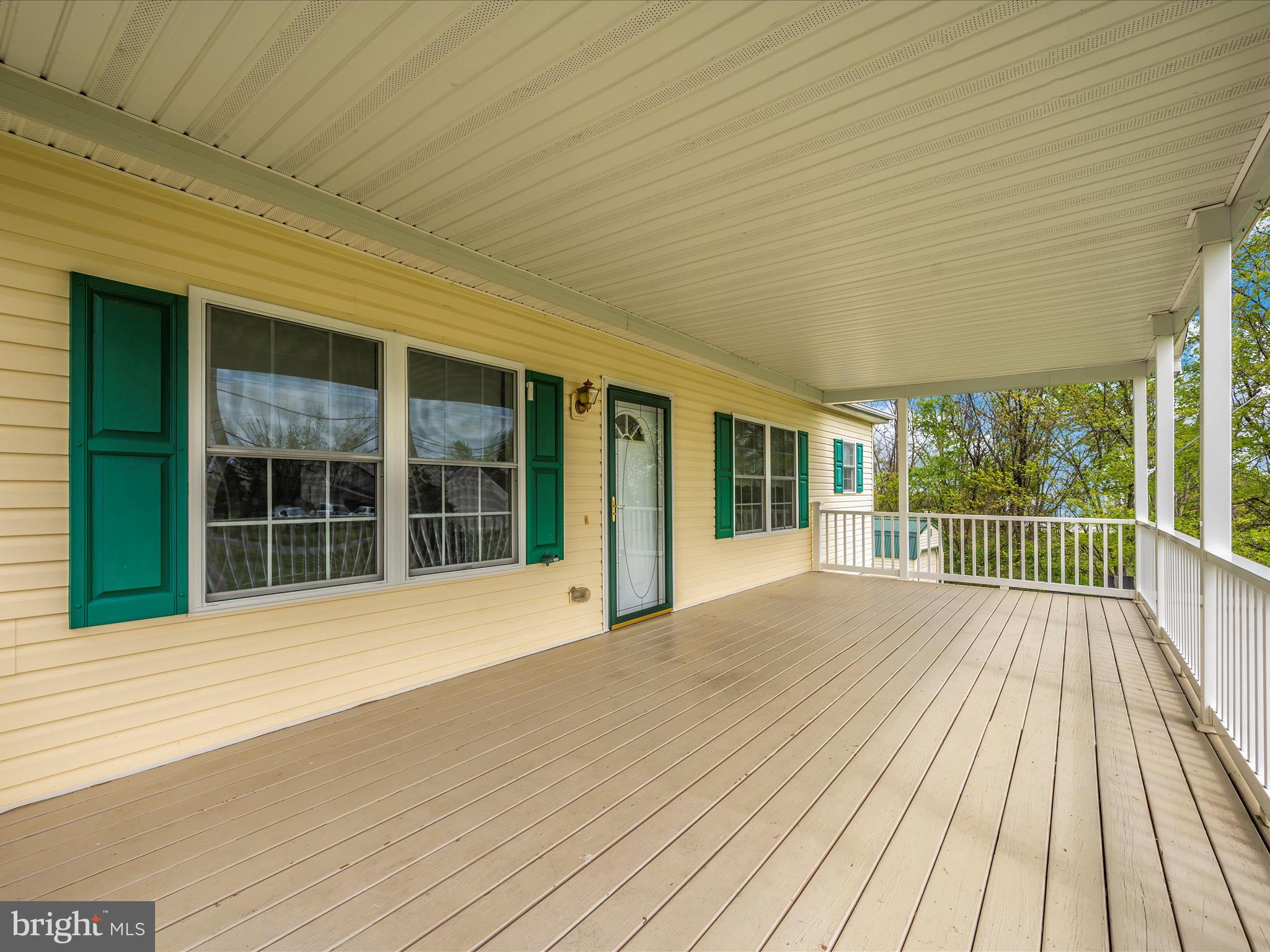 13910 Dry Run Road Clear Spring, MD 21722 - Photo 8 of 43 Front Porch