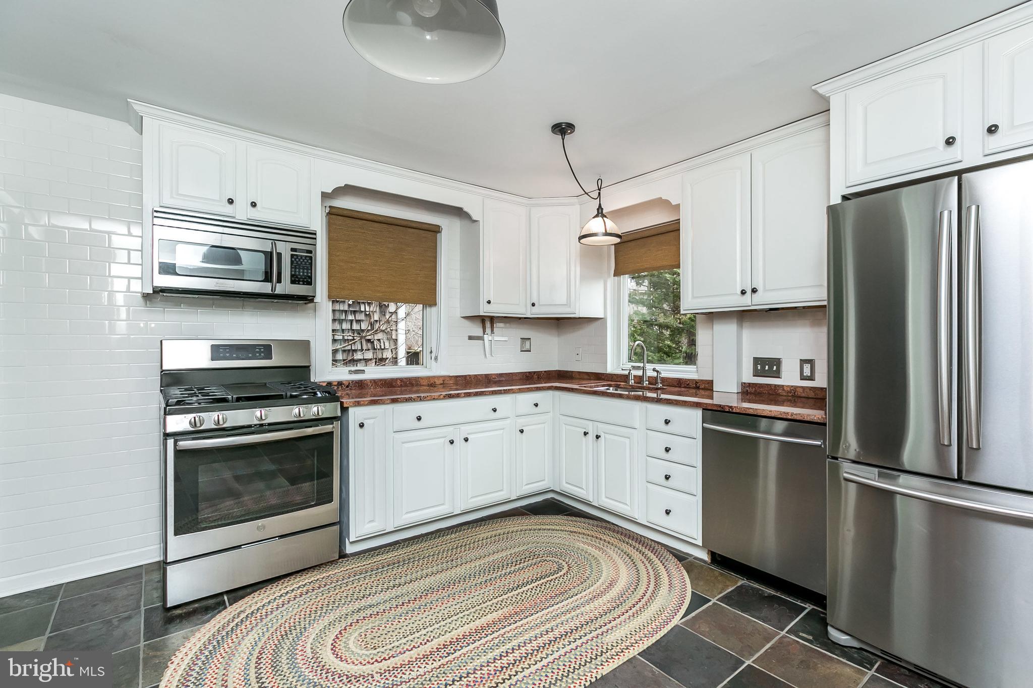 4609 Wilmslow Road Baltimore, MD 21210 - Photo 12 of 32