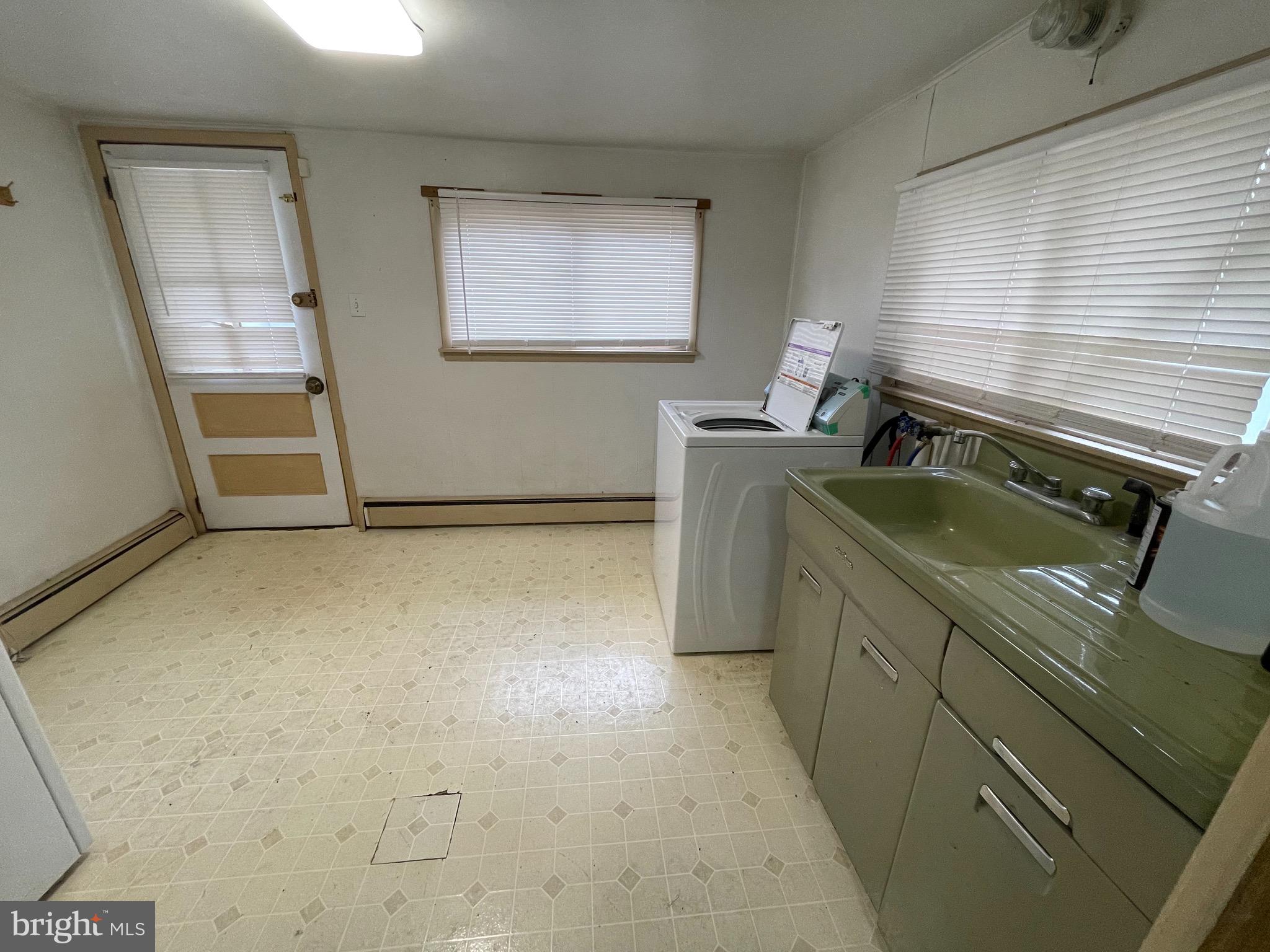 9 Beechwood Road Brookhaven, PA 19015 - Photo 13 of 20 Gallery Image 13