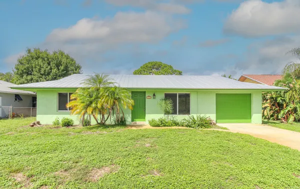 $465,000 | 431 Northeast Julia Court, Jensen Beach, FL 34957