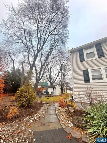 $2,700 | 189 Livingston Street, Unit 1, Northvale, NJ 07647