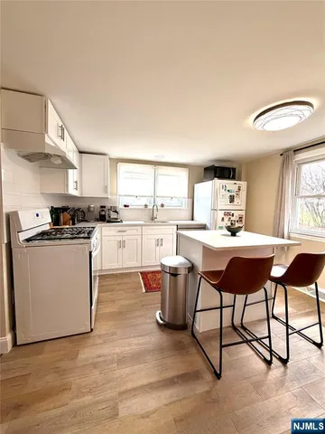 $2,700 | 189 Livingston Street, Unit 1, Northvale, NJ 07647