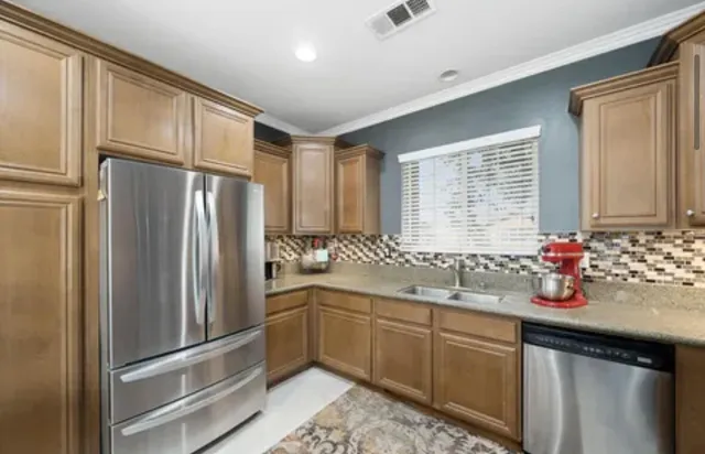 $695,000 | 73915 Cezanne Drive, Palm Desert, CA 92211