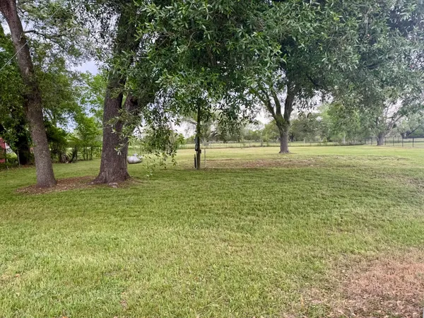$130,000 | 3404 North Street, Brookshire, TX 77423