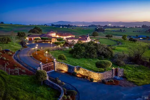 $9,695,000 | 2420 Mountain Ranch Road, Petaluma, CA 94954