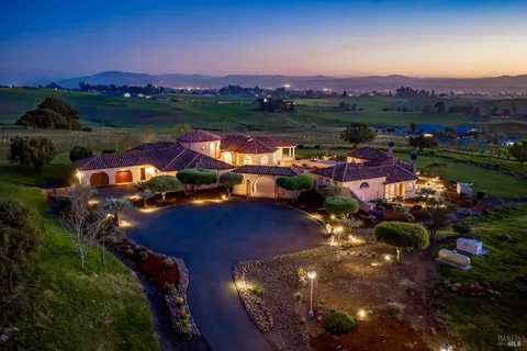 $9,695,000 | 2420 Mountain Ranch Road, Petaluma, CA 94954