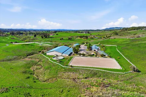 $9,695,000 | 2420 Mountain Ranch Road, Petaluma, CA 94954