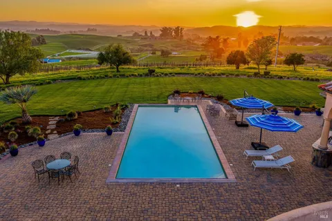 $9,695,000 | 2420 Mountain Ranch Road, Petaluma, CA 94954