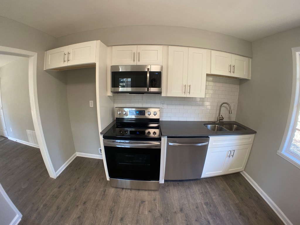1346 Floyd Road Columbus, GA 31907 - Photo 3 of 13 Gallery Image 3