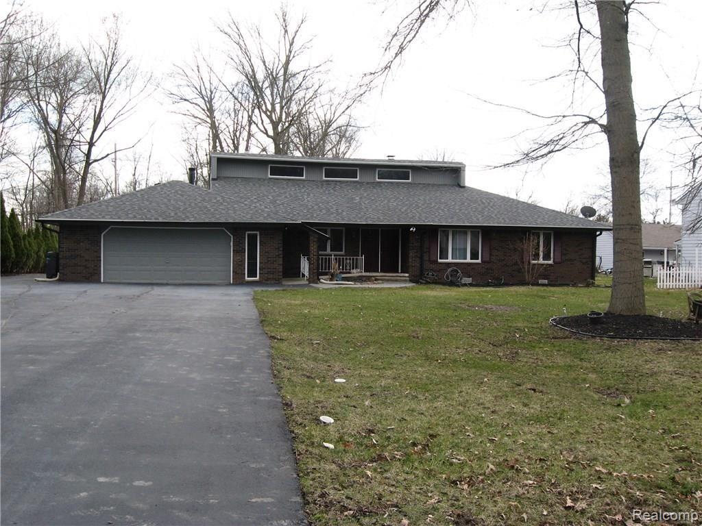 9155 Rucker Road Grosse Ile, MI 48138 - Photo 1 of 31 Rucker 2 003.JPG