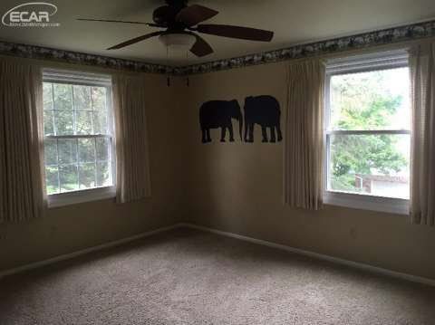 5551 Territorial Road Grand Blanc, MI 48439 - Photo 15 of 23 20443702-14.JPG
