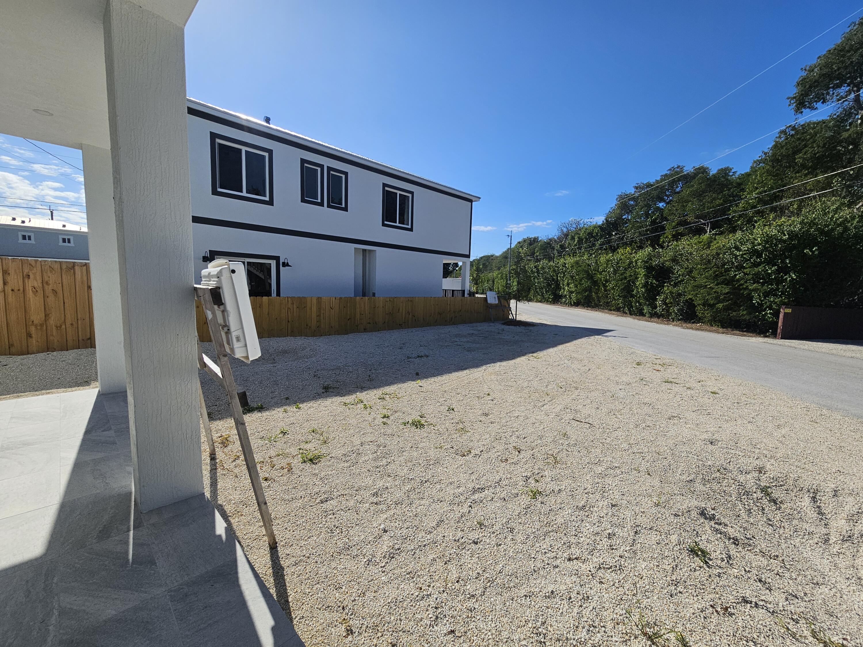 2 Buttonwood Drive Key Largo, FL 33037 - Photo 7 of 28 Plenty of Parking