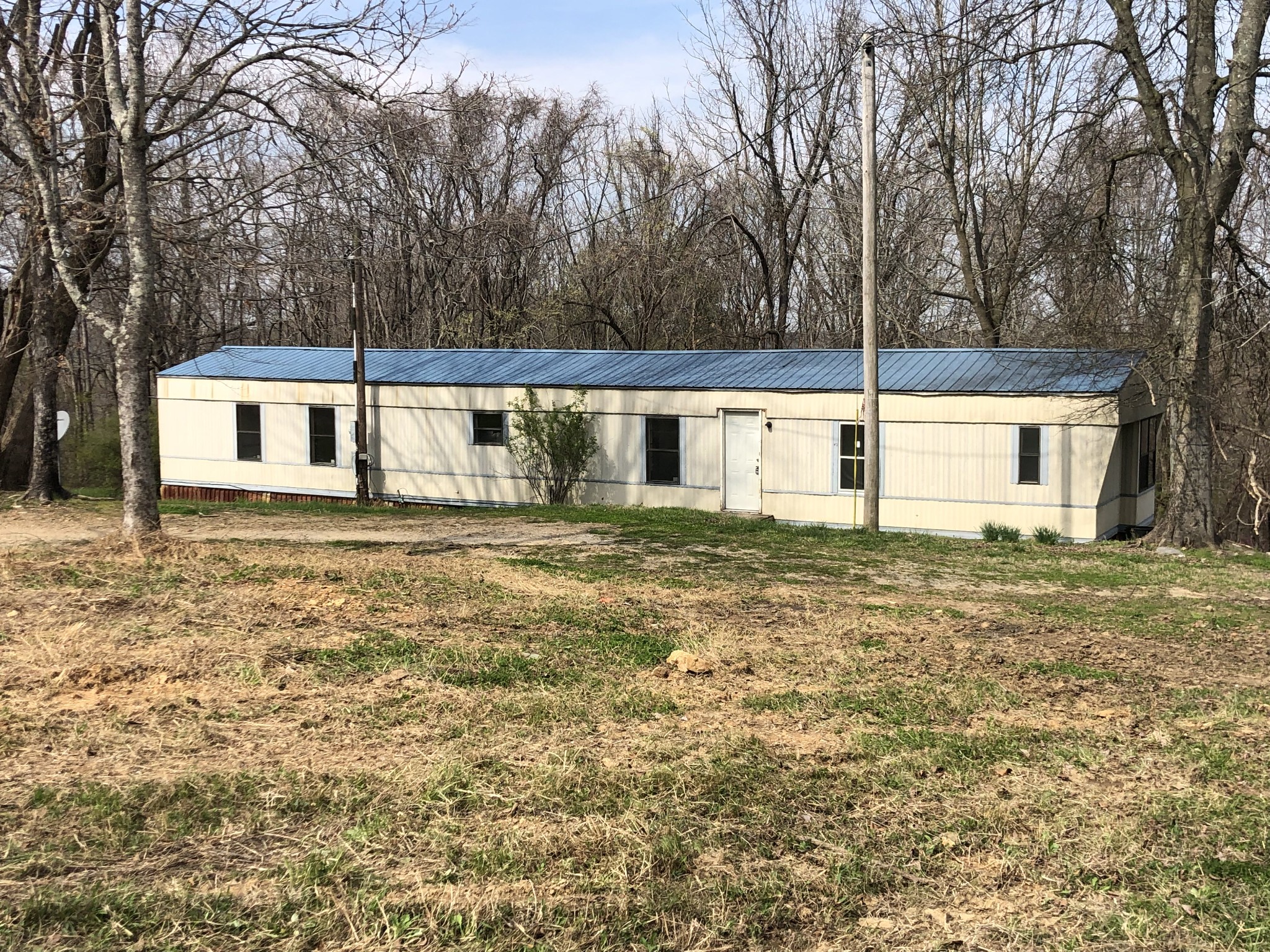 1990 Soules Chapel Road Cunningham, TN 37052 - Photo 4 of 12 Gallery Image 4