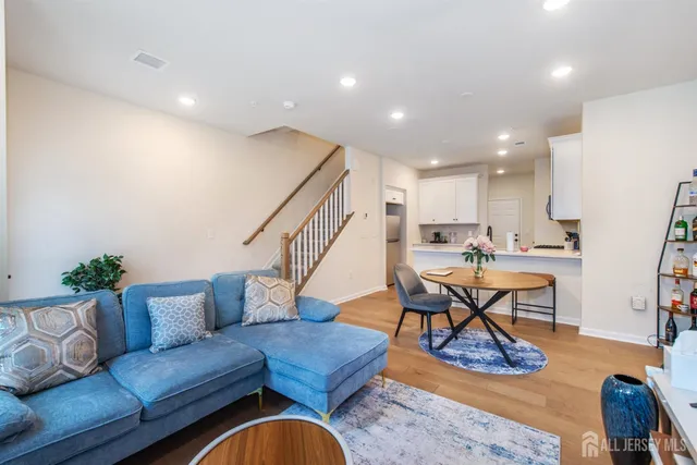 $3,200 | 222 Jessie Place, New Brunswick, NJ 08901