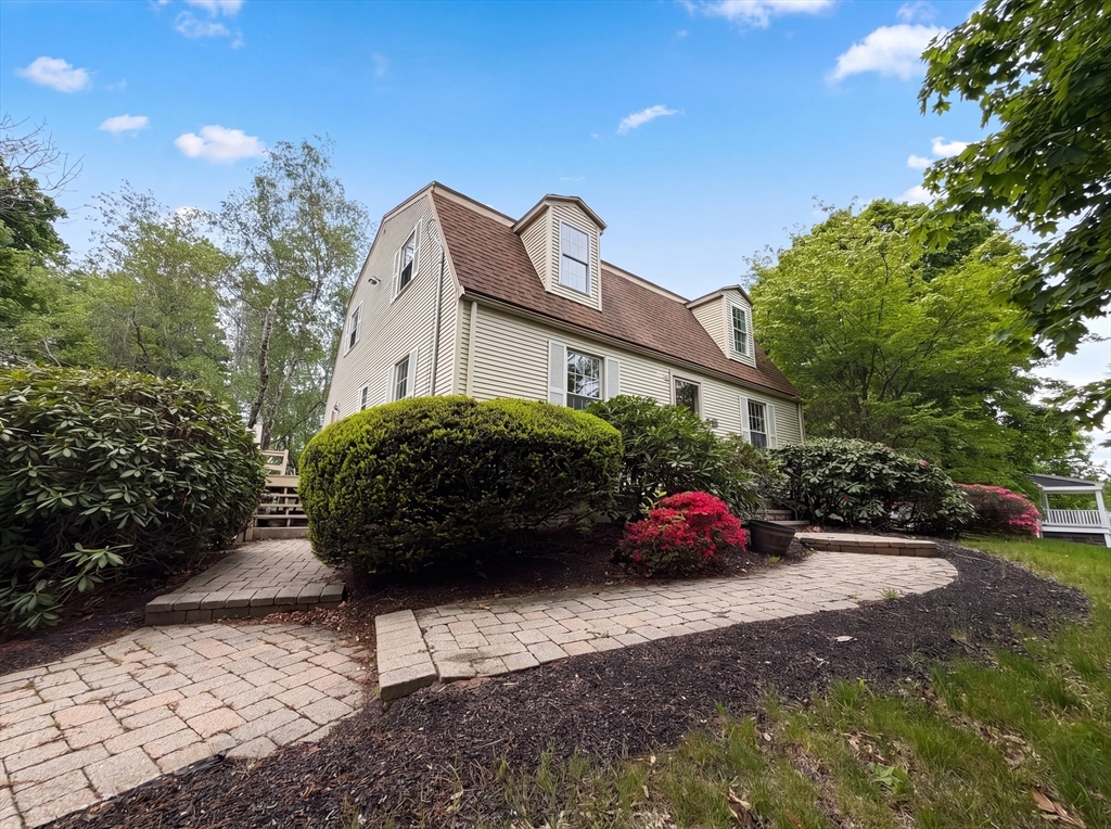 153 High Street Topsfield, MA 01983 - Photo 25 of 36