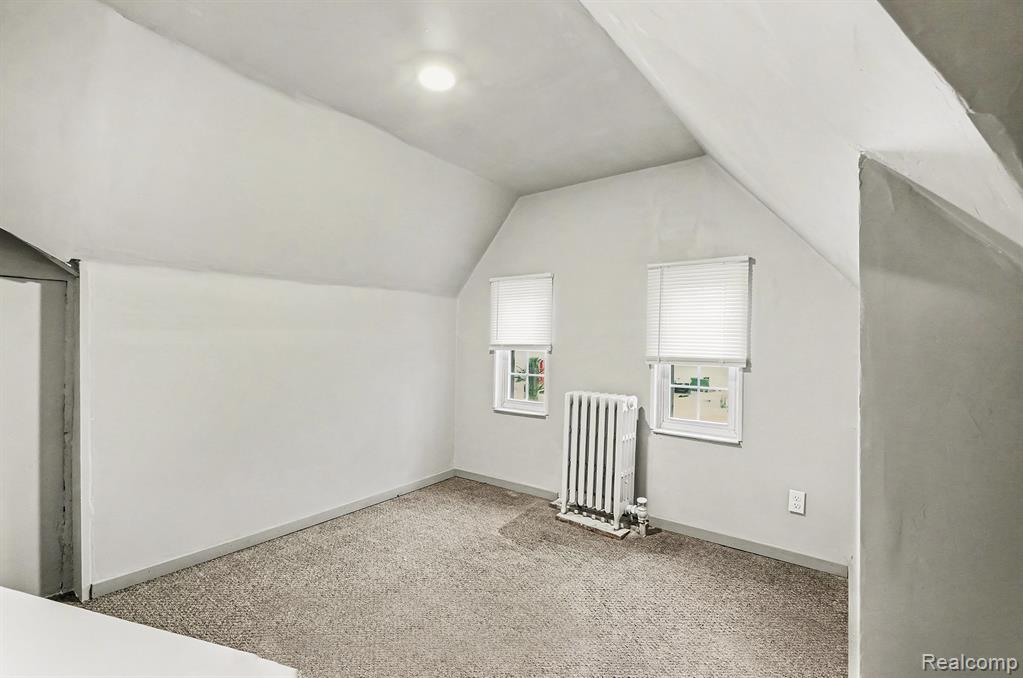15065 Lincoln Avenue Eastpointe, MI 48021 - Photo 18 of 25