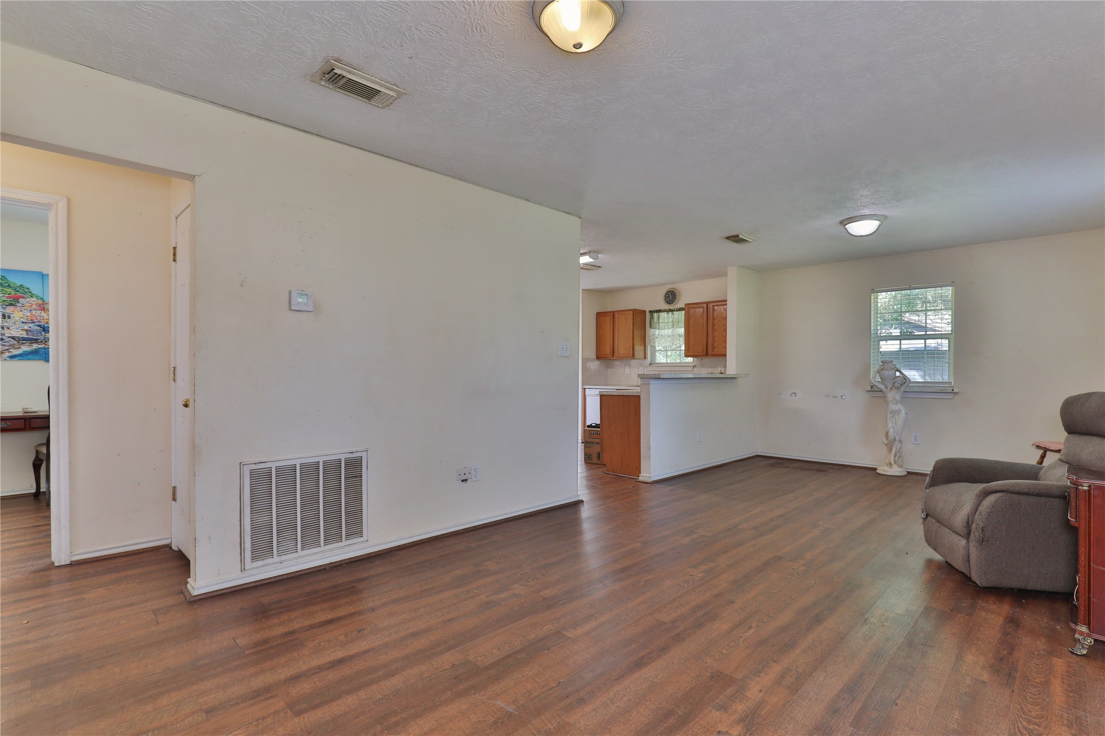 123 Robinson Road Oyster Creek, TX 77541 - Photo 4 of 24