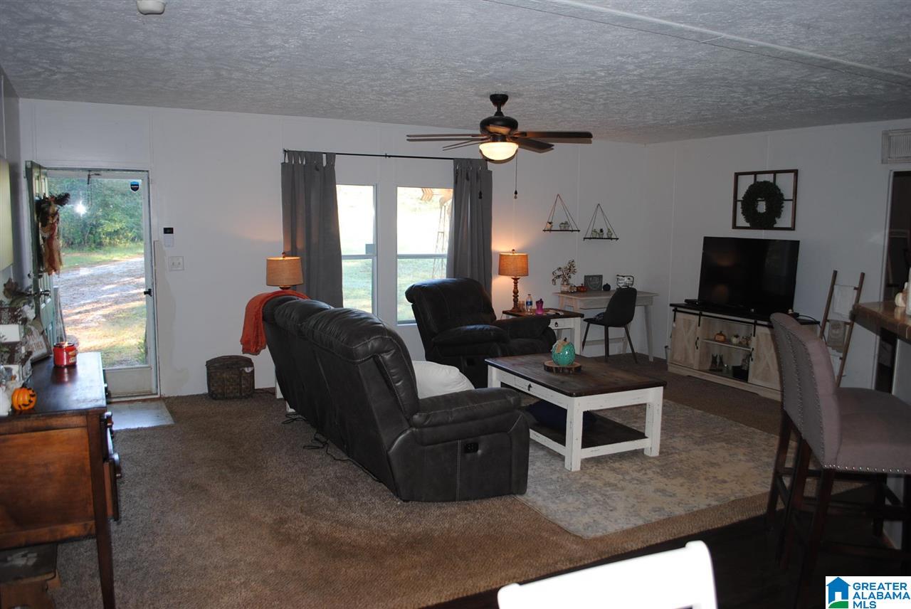 986 County Road 156 Jemison, AL 35085 - Photo 4 of 19