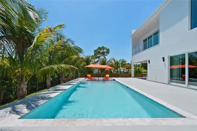 $3,750,000 | 1135 Bluebird Avenue, Marco Island, FL 34145