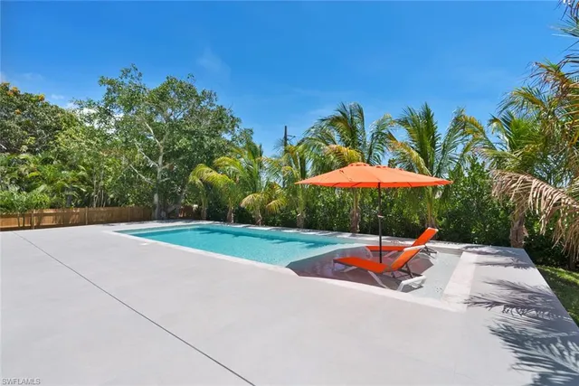 $3,750,000 | 1135 Bluebird Avenue, Marco Island, FL 34145