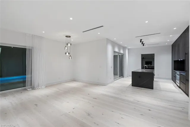 $3,750,000 | 1135 Bluebird Avenue, Marco Island, FL 34145