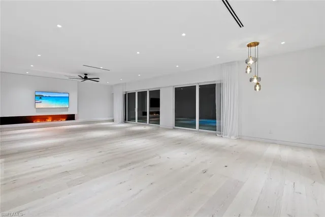 $3,750,000 | 1135 Bluebird Avenue, Marco Island, FL 34145