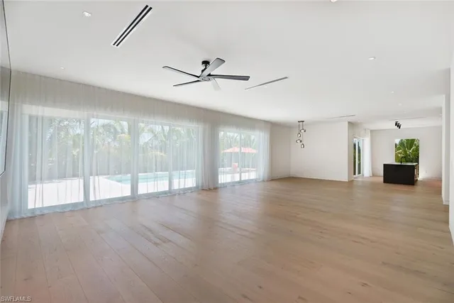 $3,750,000 | 1135 Bluebird Avenue, Marco Island, FL 34145