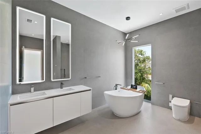 $3,750,000 | 1135 Bluebird Avenue, Marco Island, FL 34145