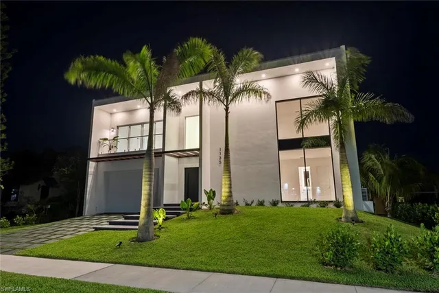 $3,750,000 | 1135 Bluebird Avenue, Marco Island, FL 34145