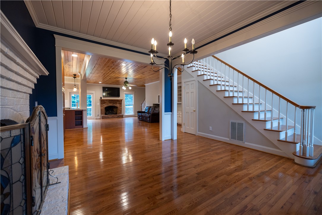 207 Mistr Lane Pickens, SC 29671 - Photo 9 of 42