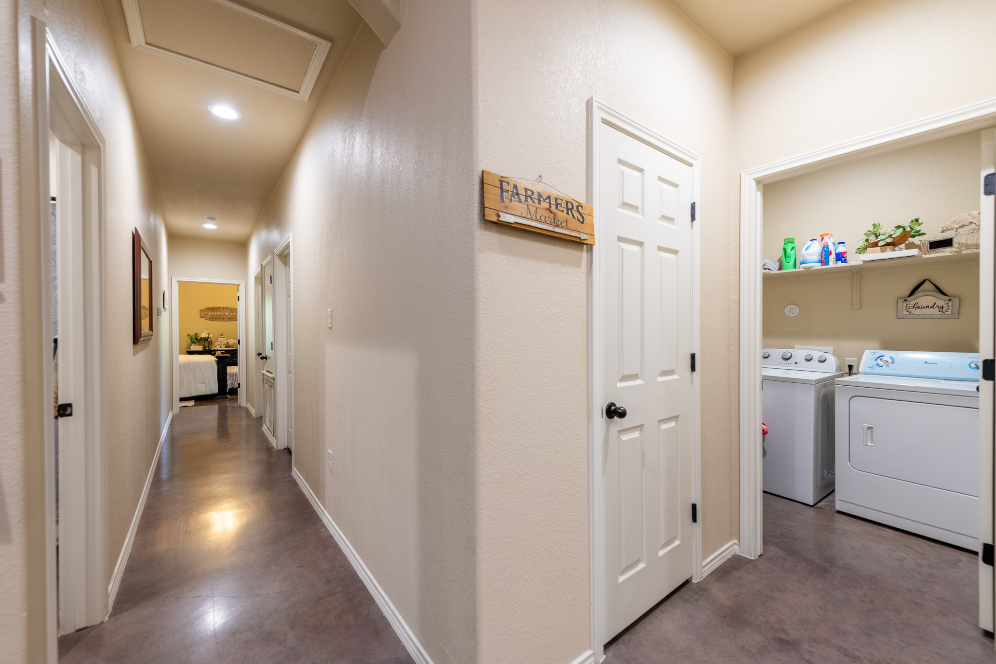 436 Jack Rabbit Lane Buda, TX 78610 - Photo 27 of 39 UNIT B INTERIOR
