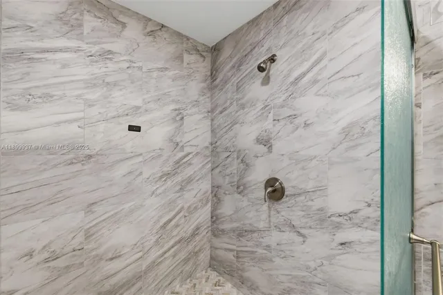 $2,700 | 624 Northwest 11th Street, Unit 624, Miami, FL 33136